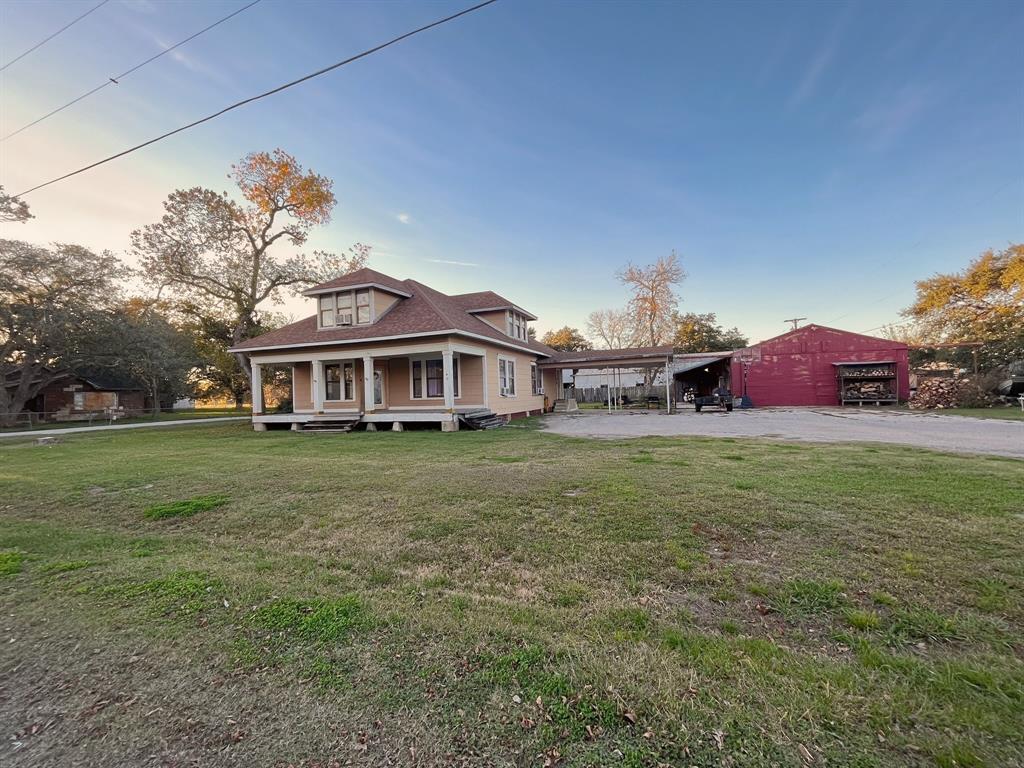 40 Avenue H, Markham, Texas image 1