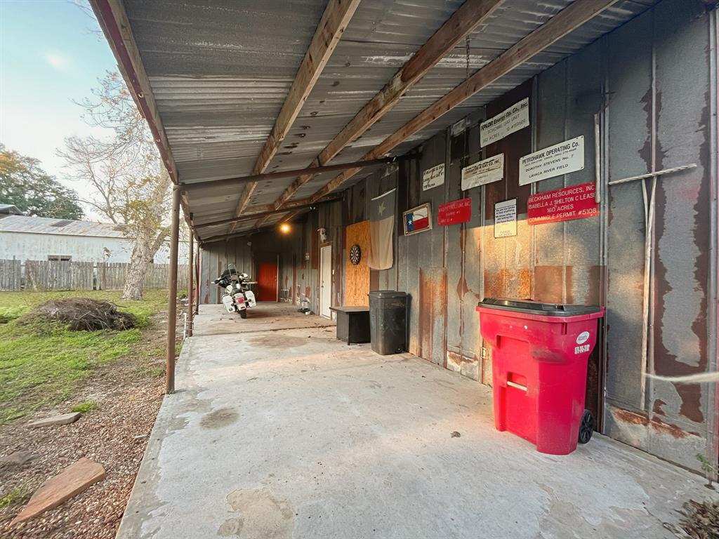 40 Avenue H, Markham, Texas image 25