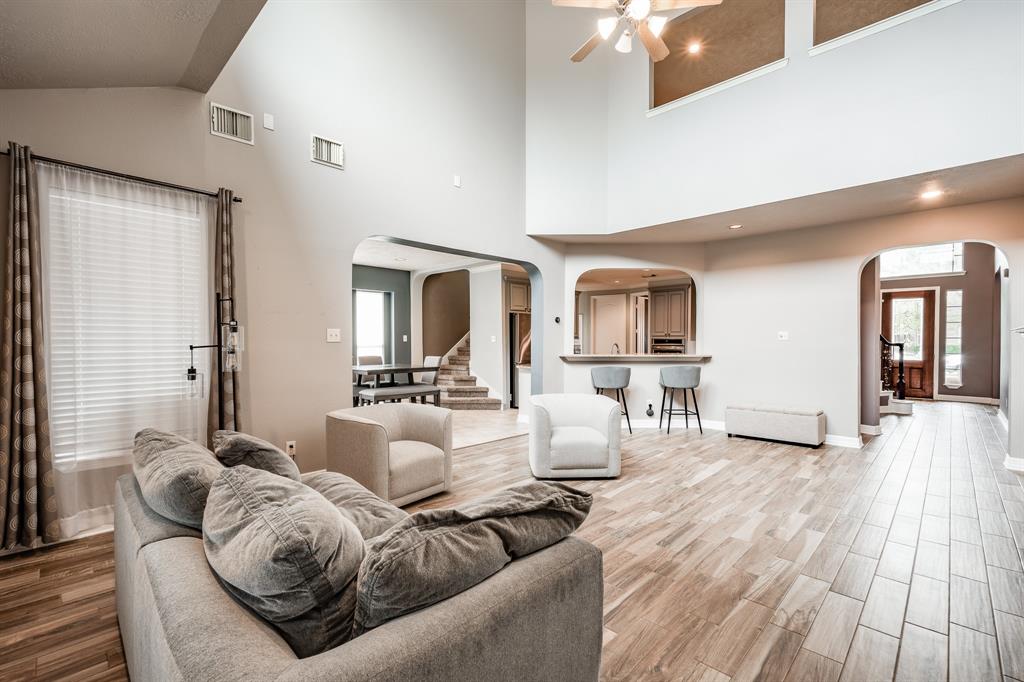 204 Grand Creek Drive, League City, Texas image 10