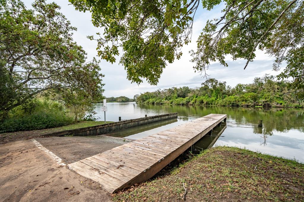 204 Grand Creek Drive, League City, Texas image 45
