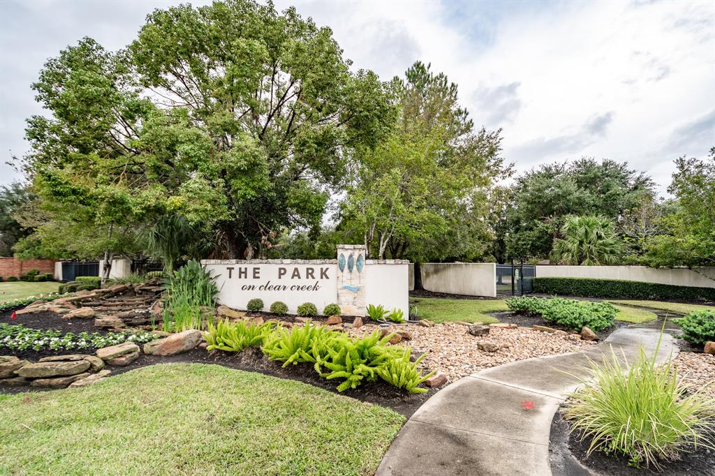 204 Grand Creek Drive, League City, Texas image 39