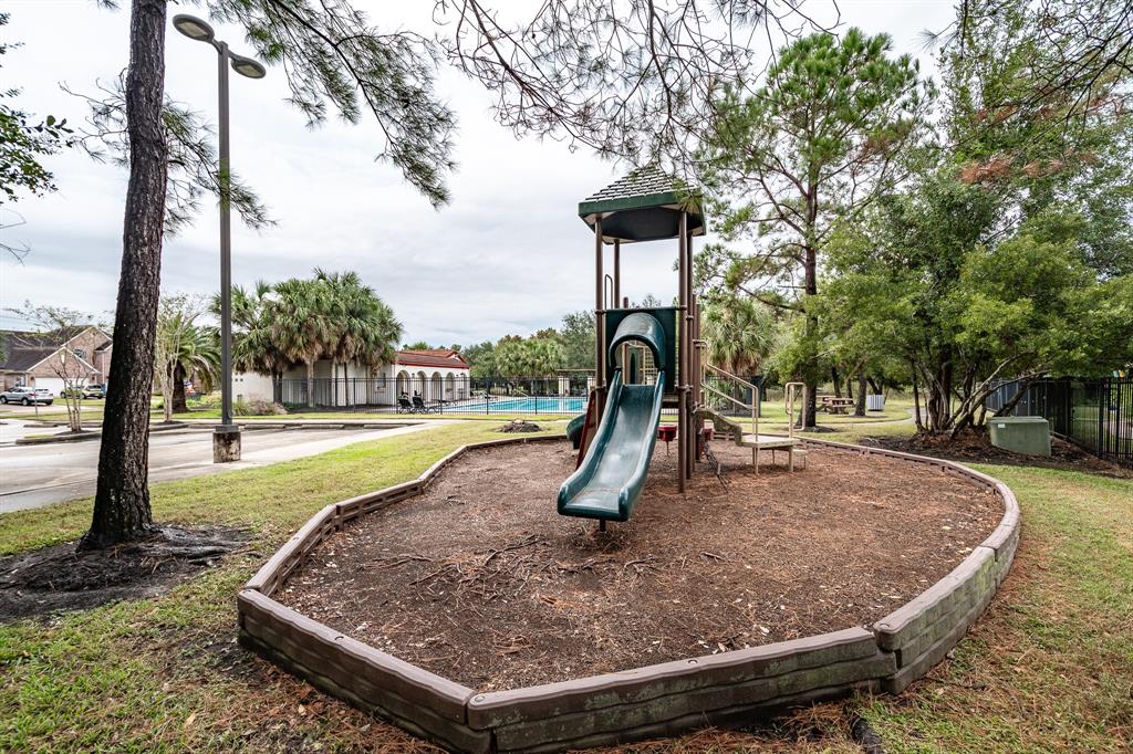 204 Grand Creek Drive, League City, Texas image 49