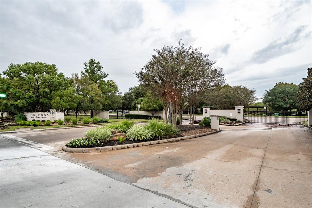 204 Grand Creek Drive, League City, Texas image 40