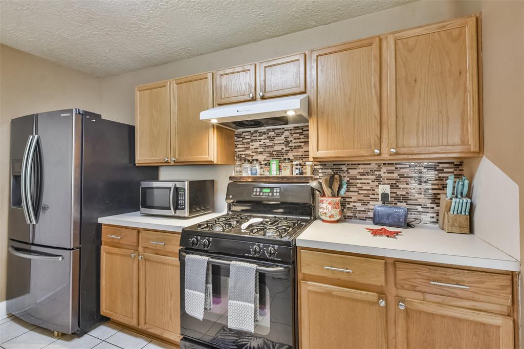 18388 Ten Oaks Court, Porter, Texas image 14