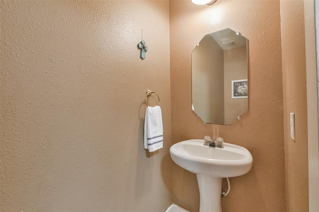 18388 Ten Oaks Court, Porter, Texas image 7