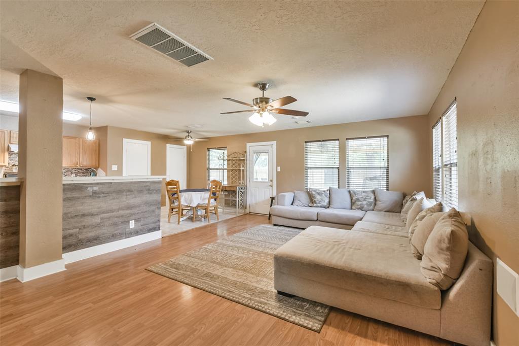 18388 Ten Oaks Court, Porter, Texas image 9
