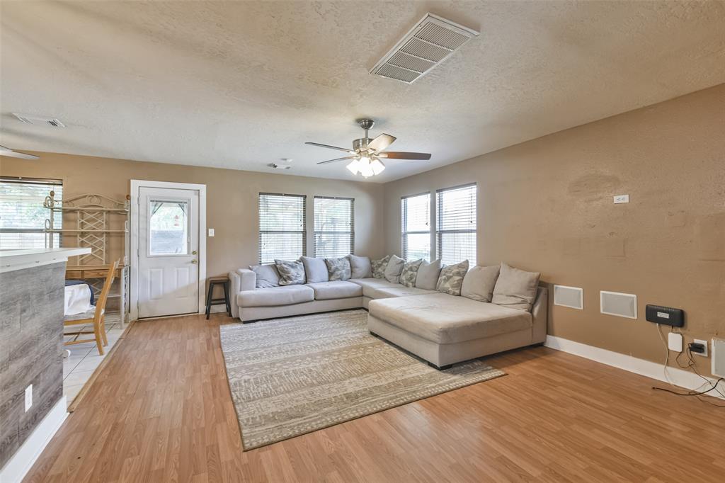 18388 Ten Oaks Court, Porter, Texas image 8