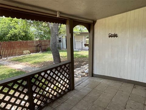 A home in Yoakum