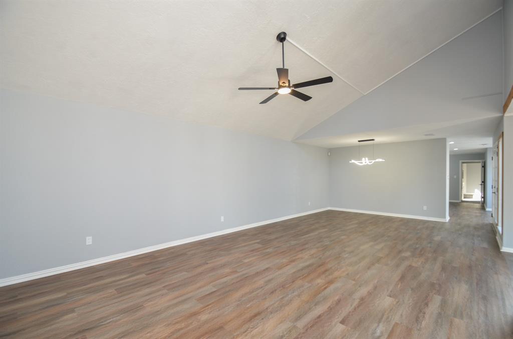 48 Artesia, Conroe, Texas image 13