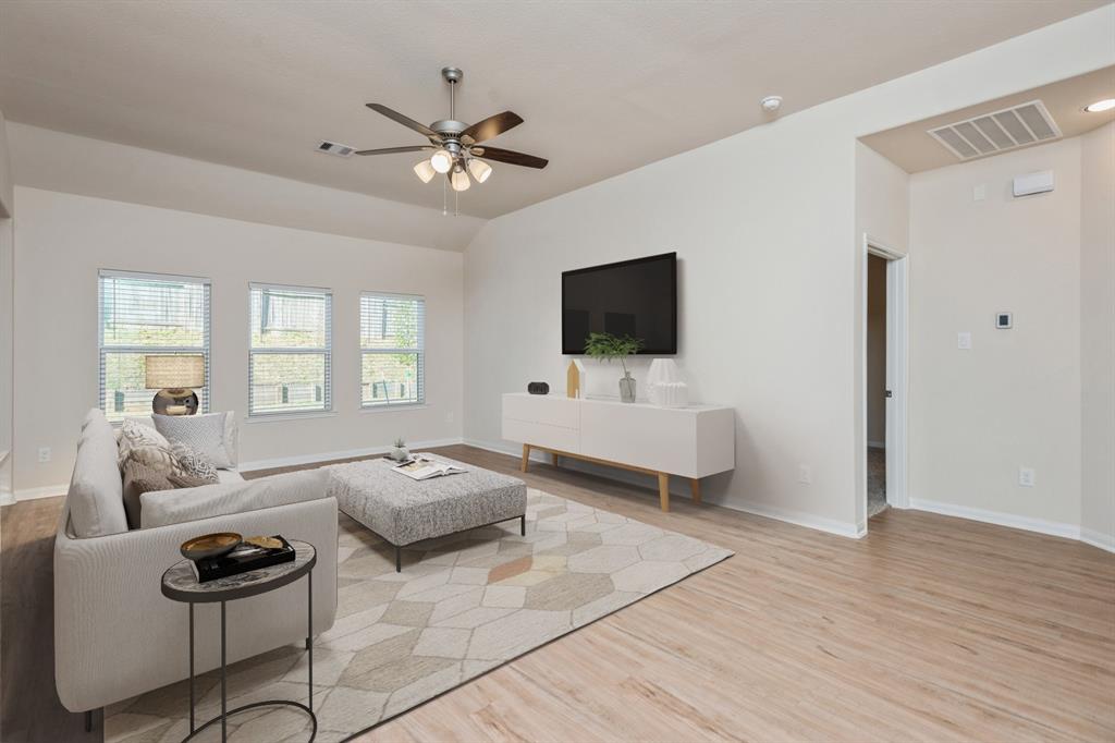 2510 Holly Laurel Manor