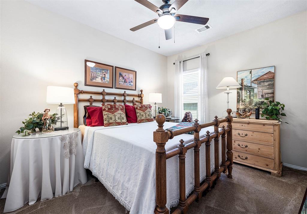 230 Shoshone Ridge Drive, La Marque, Texas image 18