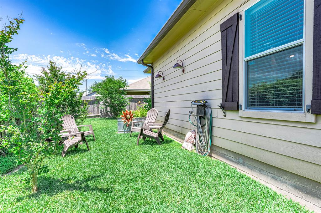 230 Shoshone Ridge Drive, La Marque, Texas image 23