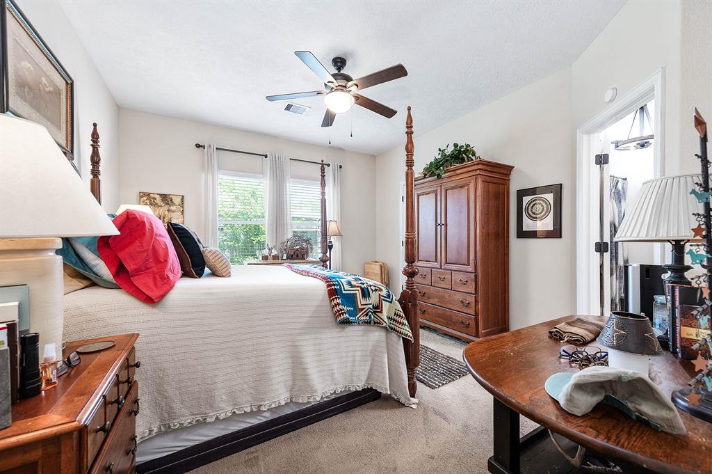 230 Shoshone Ridge Drive, La Marque, Texas image 19