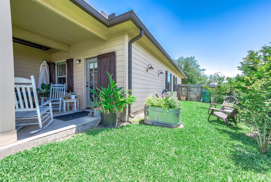 230 Shoshone Ridge Drive, La Marque, Texas image 25