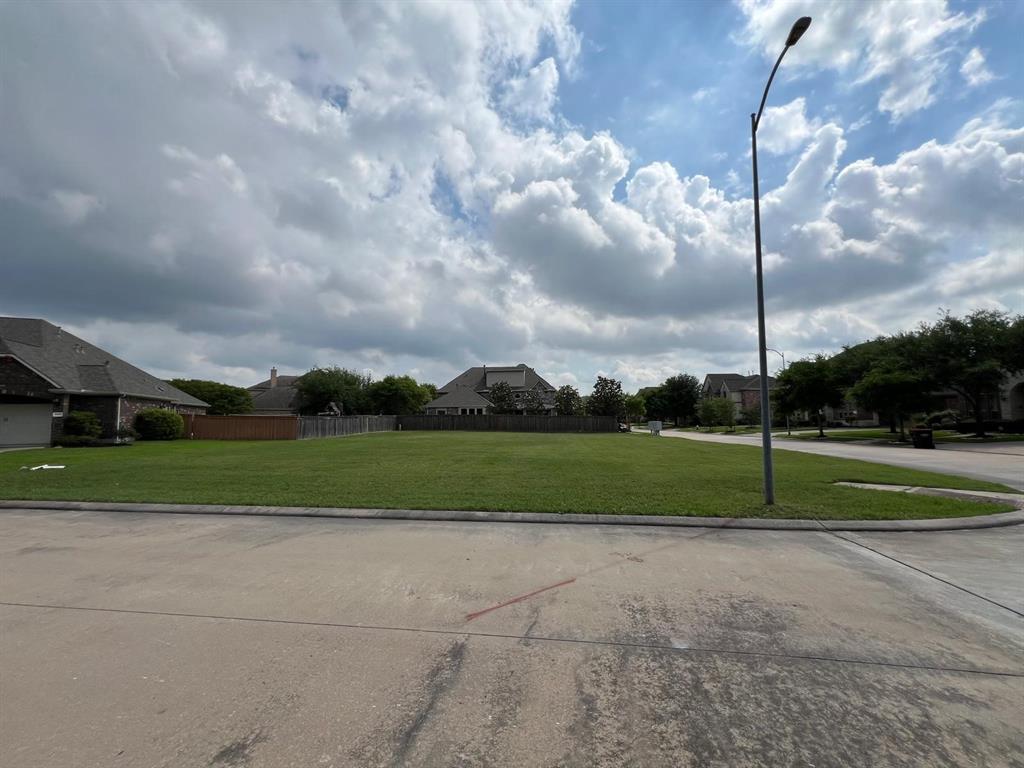 10411 Viscount Landing, Richmond, Texas image 3