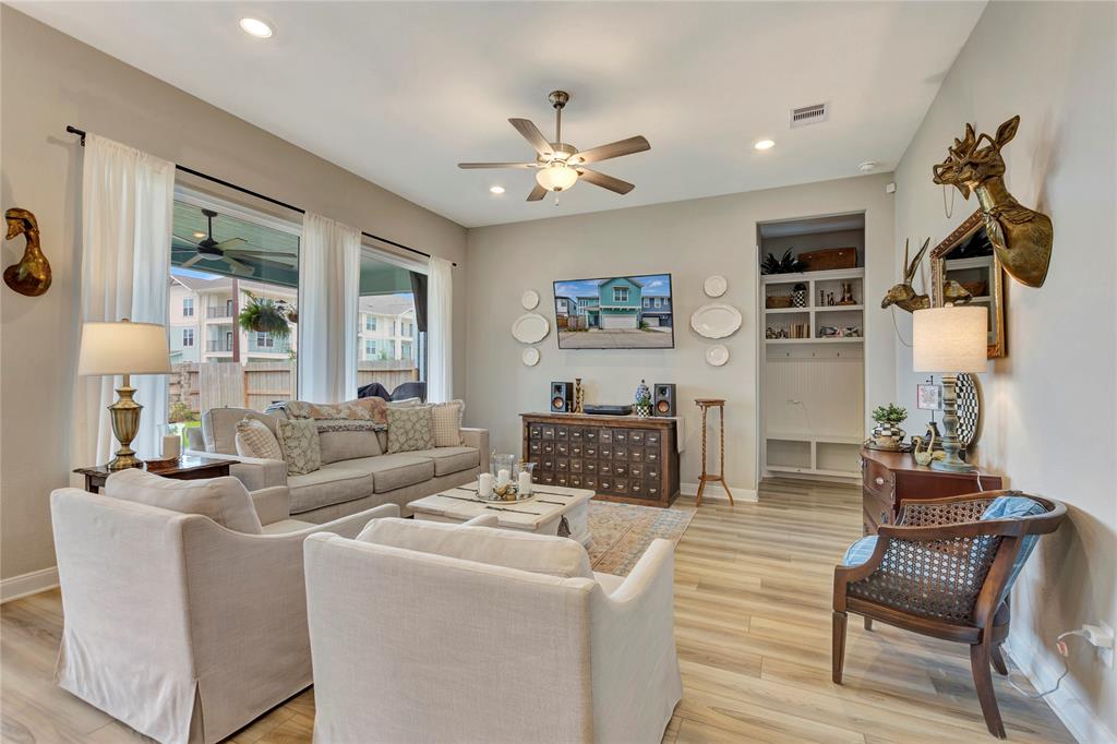 2507 Bay Breeze Drive