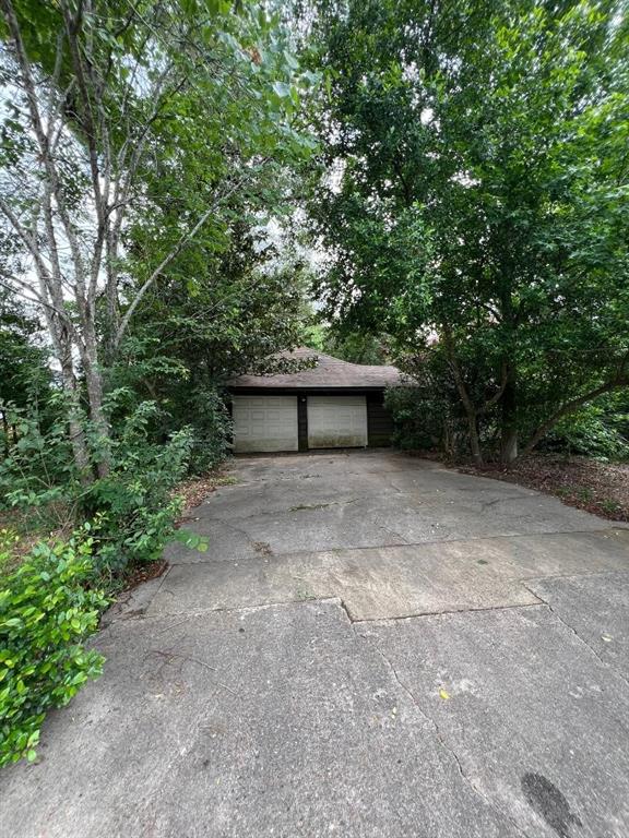 18818 Whitewood Drive, Spring, Texas image 5