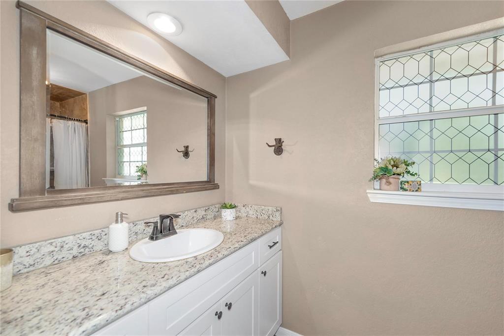 676 Ravensworth Drive, Conroe, Texas image 13