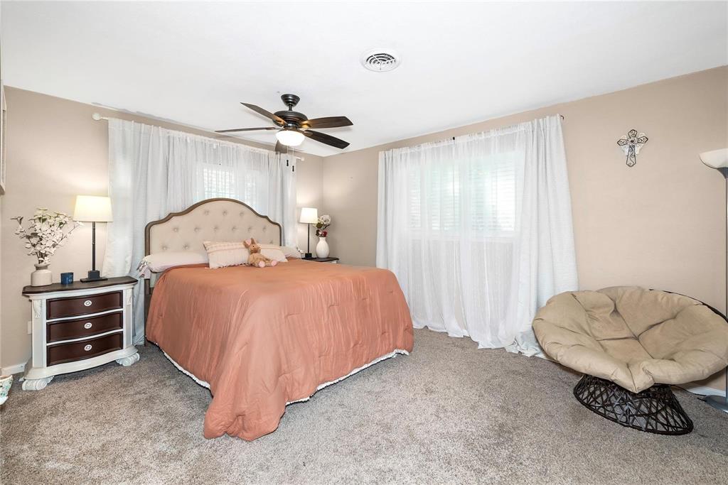 676 Ravensworth Drive, Conroe, Texas image 11
