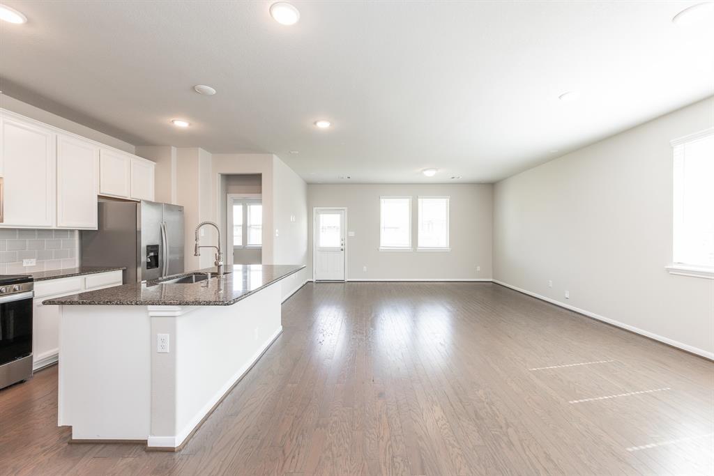 25907 Azure Rock Lane, Richmond, Texas image 7