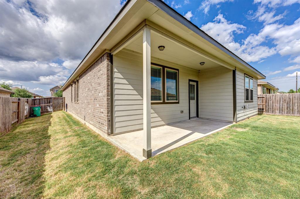 25907 Azure Rock Lane, Richmond, Texas image 32