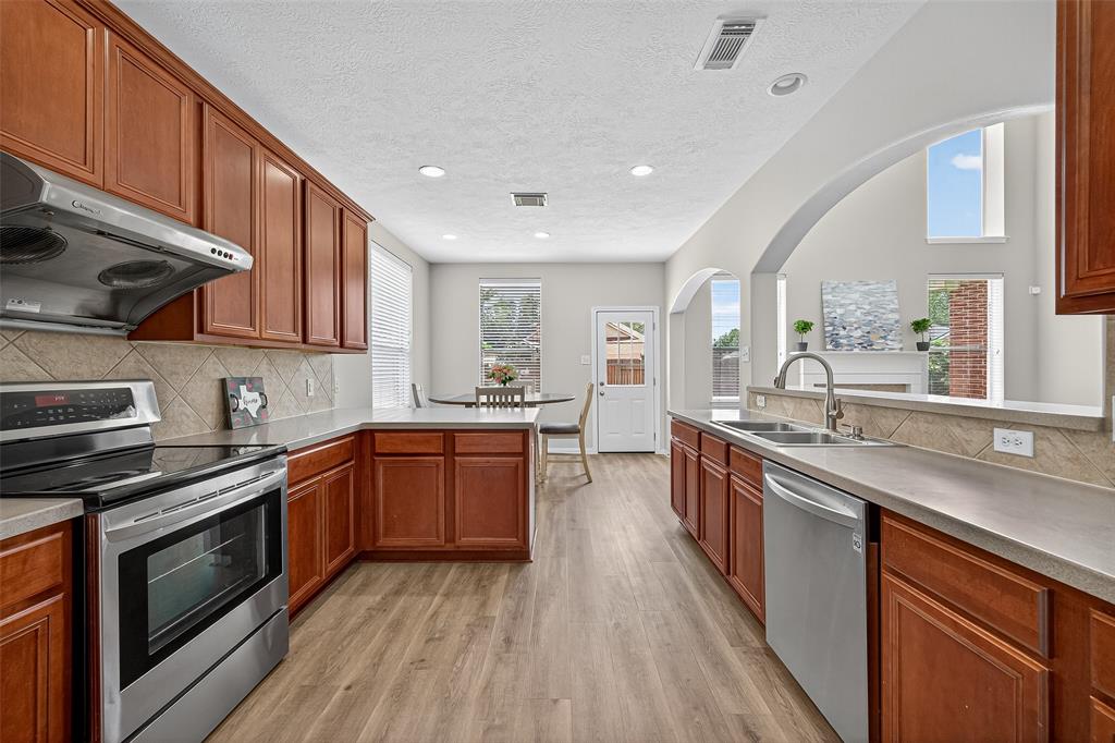 13406 Cherokee Rose Court