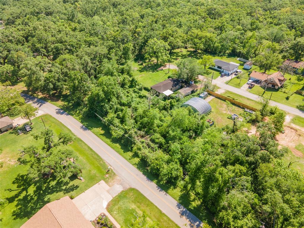 Robinhood Lane, Jones Creek, Texas image 2