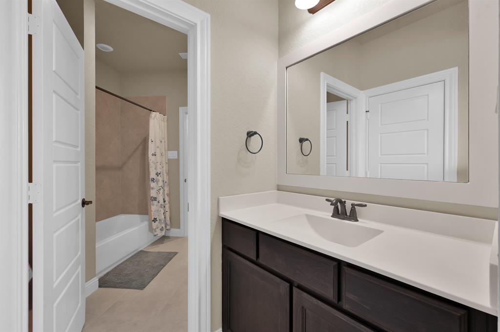4906 Tres Lagos Drive, Spring, Texas image 22