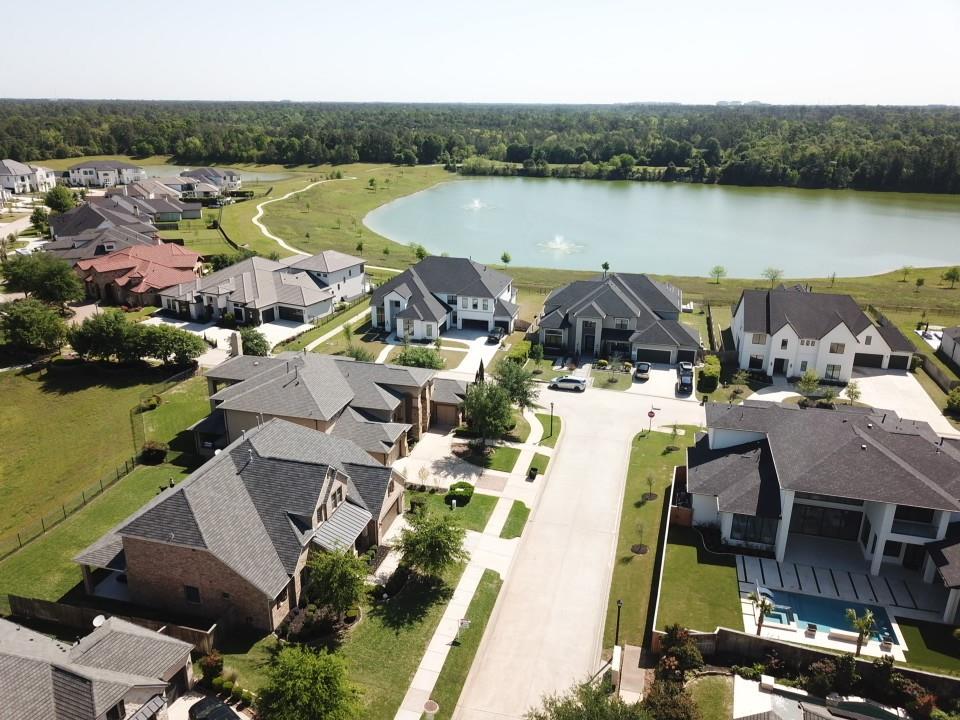 4906 Tres Lagos Drive, Spring, Texas image 37