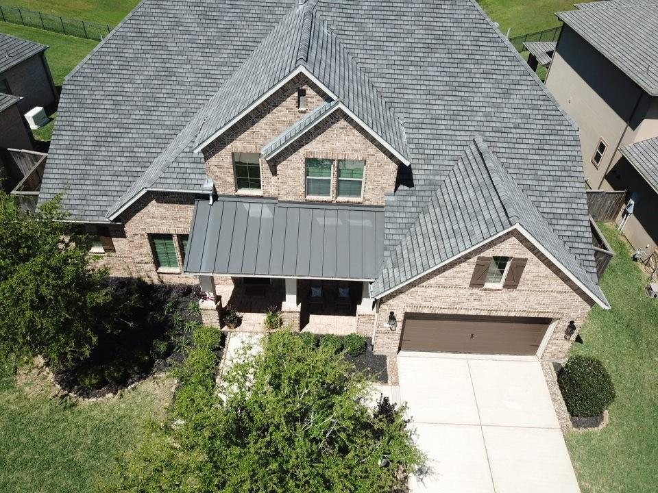 4906 Tres Lagos Drive, Spring, Texas image 3