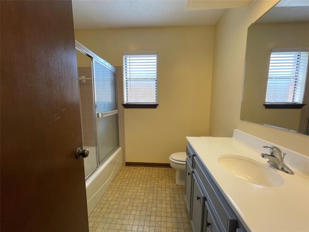 1075 Meadowland Drive, Beaumont, Texas image 22