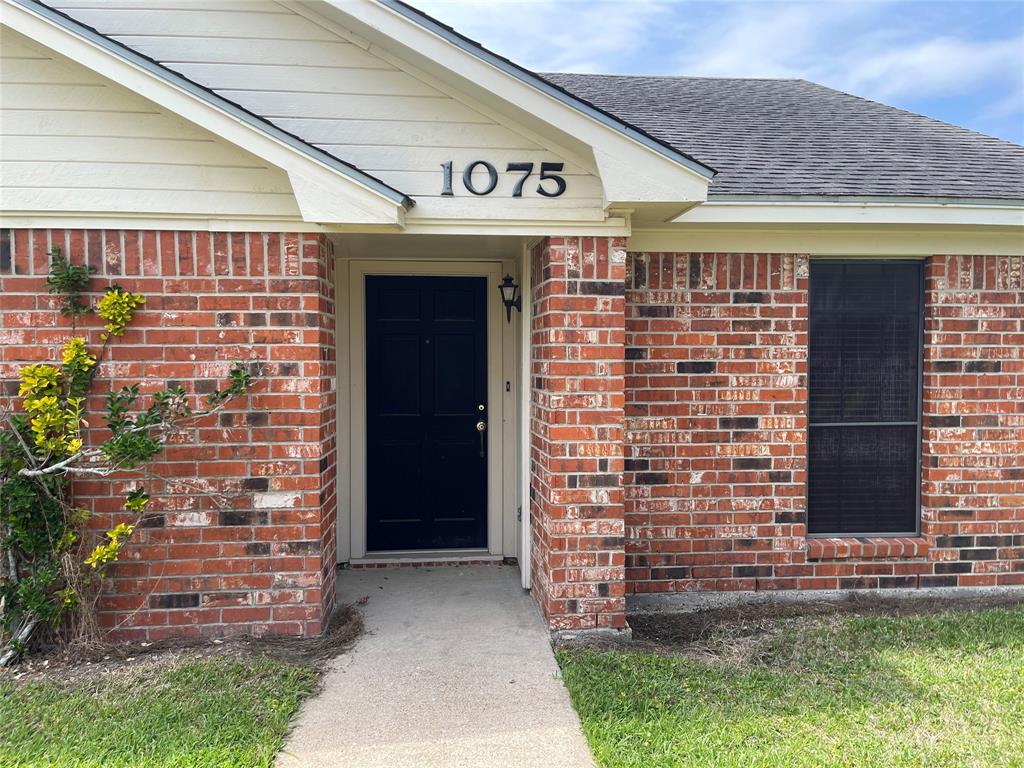1075 Meadowland Drive, Beaumont, Texas image 3