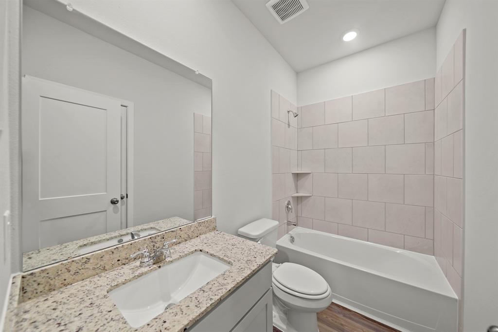 5823 Bright Keel Drive, Katy, Texas image 14