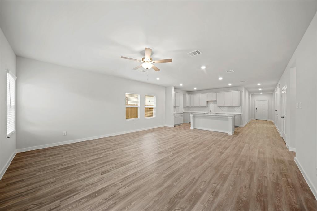 5823 Bright Keel Drive, Katy, Texas image 6