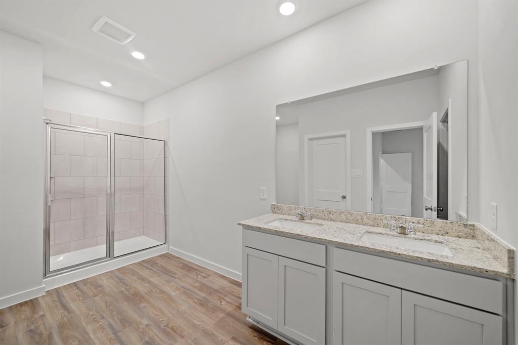 5823 Bright Keel Drive, Katy, Texas image 10