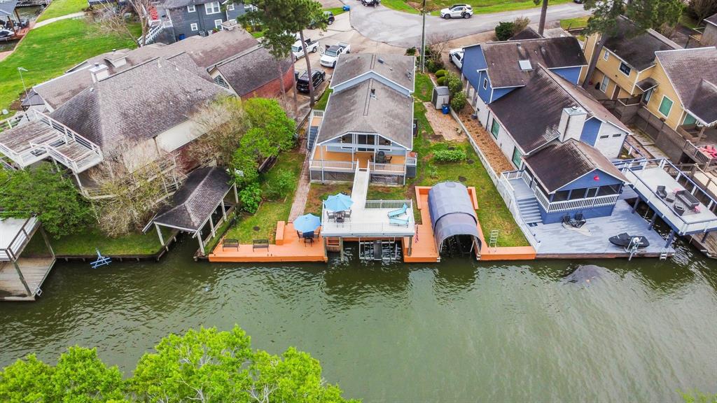 231 Clear Water Street, Montgomery, Texas image 1