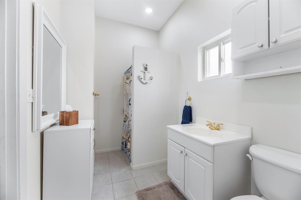 178 Smyth Street, Port O Connor, Texas image 32