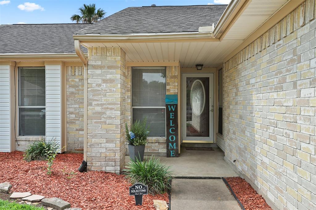 6538 Trimstone Drive, Pasadena, Texas image 2