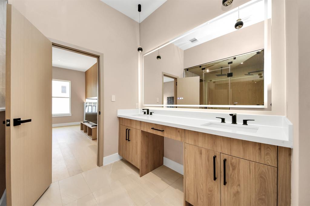 5749 Kiam St St, Houston, Texas image 25