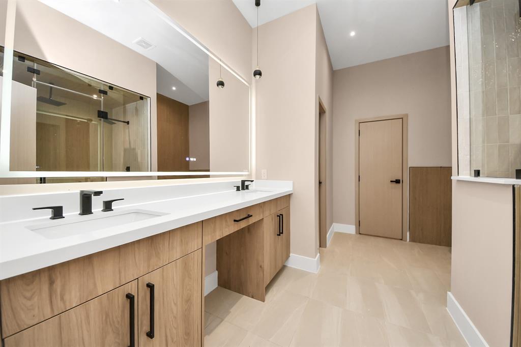 5749 Kiam St St, Houston, Texas image 24