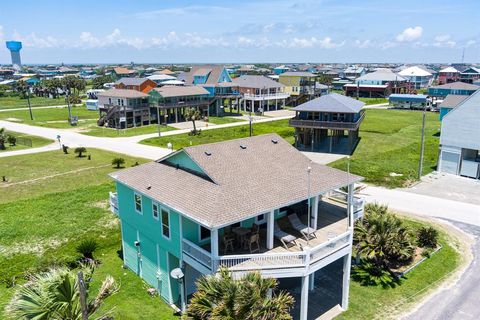 A home in Crystal Beach