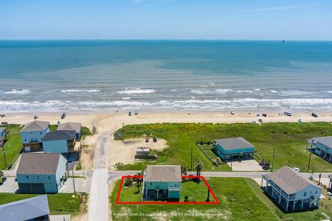 A home in Crystal Beach