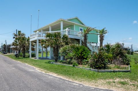 Single Family Residence in Crystal Beach TX 1799 Redfish Lane 7.jpg