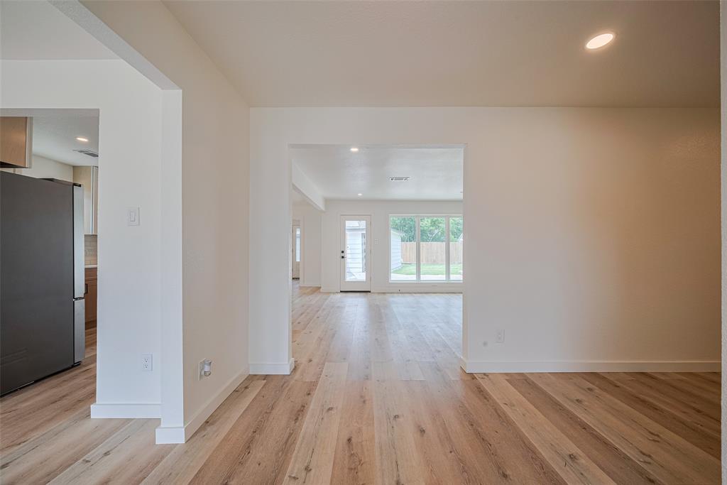 6038 Dumfries Drive, Houston, Texas image 7