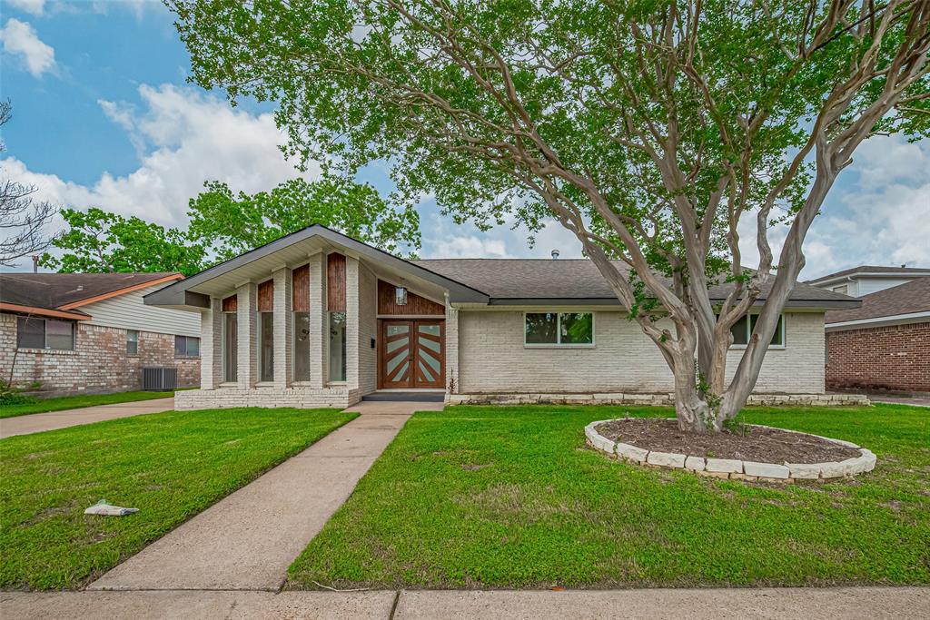 6038 Dumfries Drive, Houston, Texas image 1