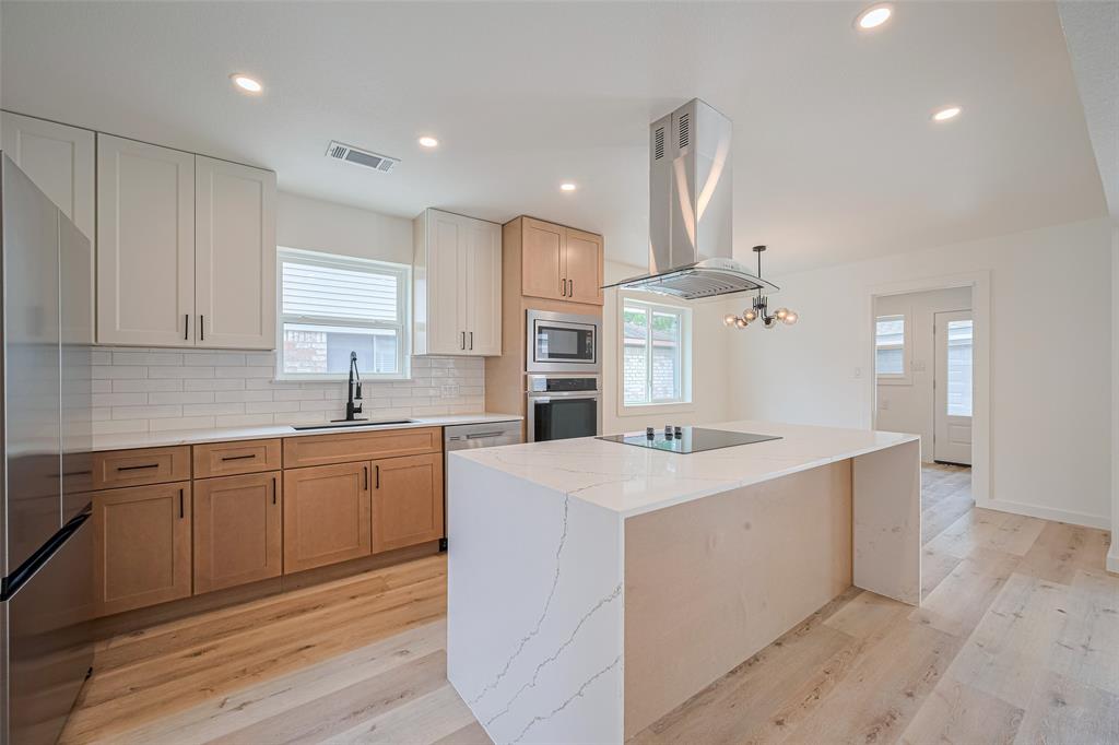 6038 Dumfries Drive, Houston, Texas image 17