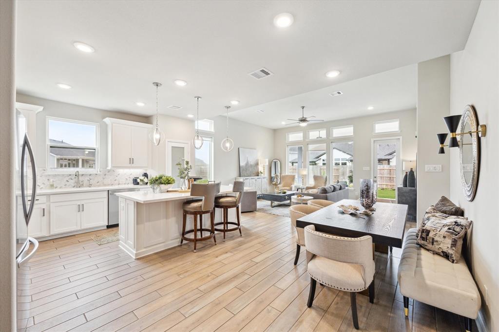 6311 Loquat Grove Court, Katy, Texas image 3