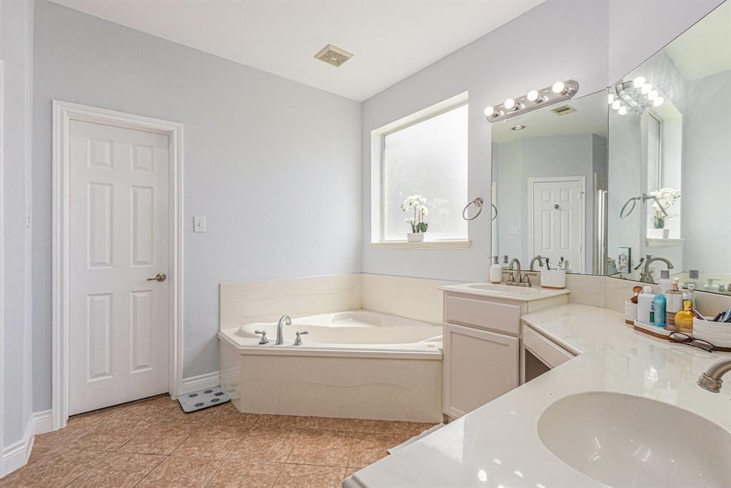 4213 Pine Mill Court, Pearland, Texas image 23