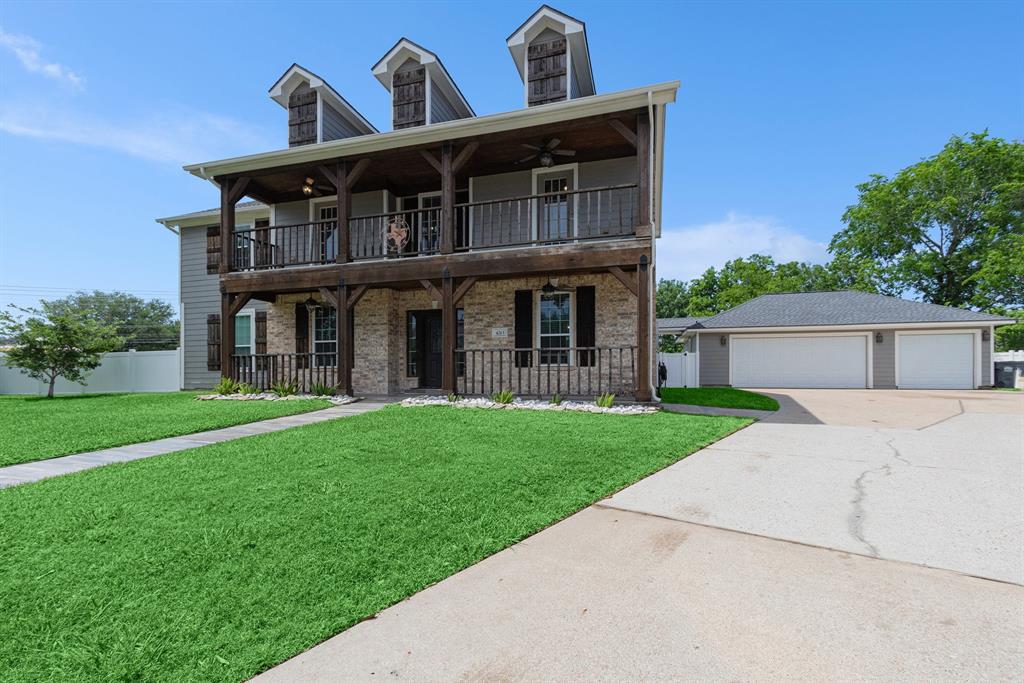 4213 Pine Mill Court, Pearland, Texas image 3