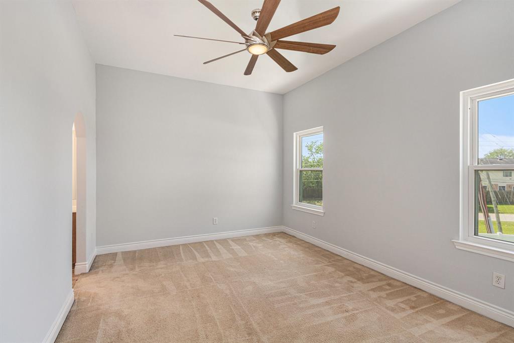 4213 Pine Mill Court, Pearland, Texas image 30